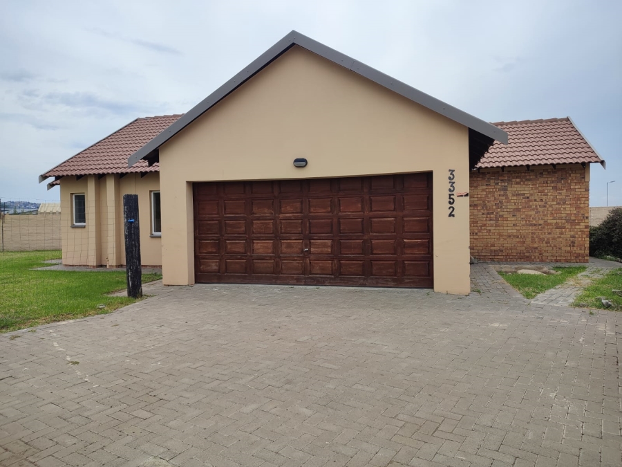 3 Bedroom Property for Sale in Waterkloof Hill Estate North West